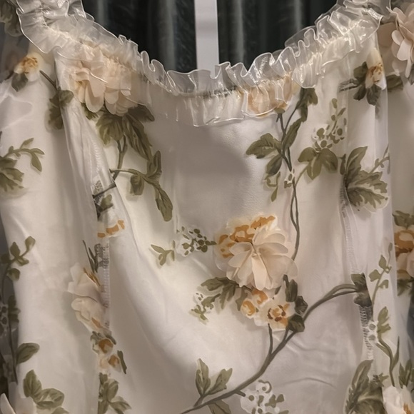 NWT Medium Dolls Kill Sugar Thrillz Yellow Organza Dress Floral Bridal Party - Picture 3 of 6